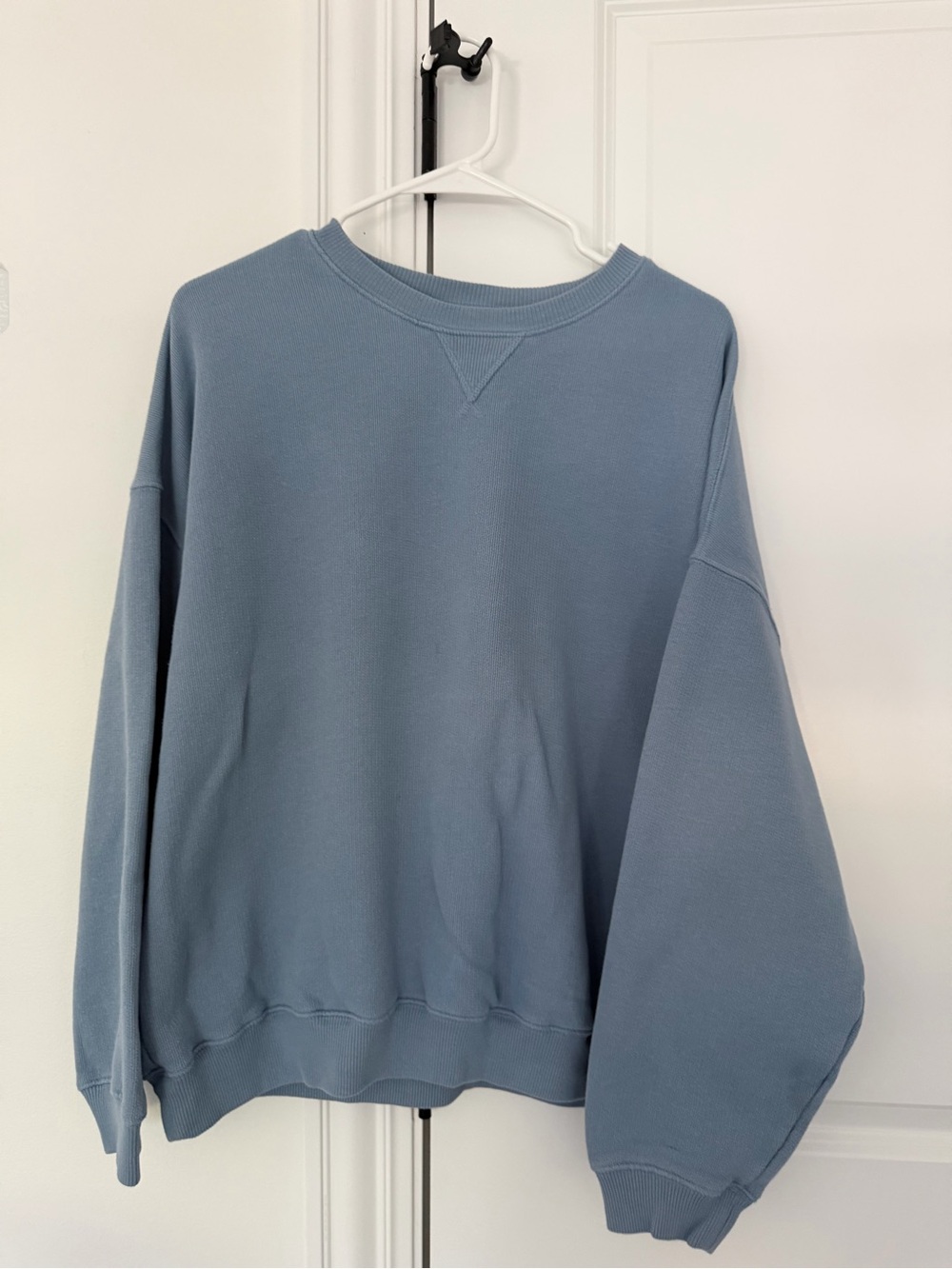 American Eagle Outfitters Crewneck Sweatshirt - Dusty Blue